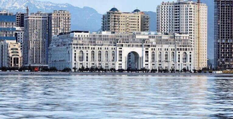 Apartamento Amazing Magnolia Batumi Exterior foto