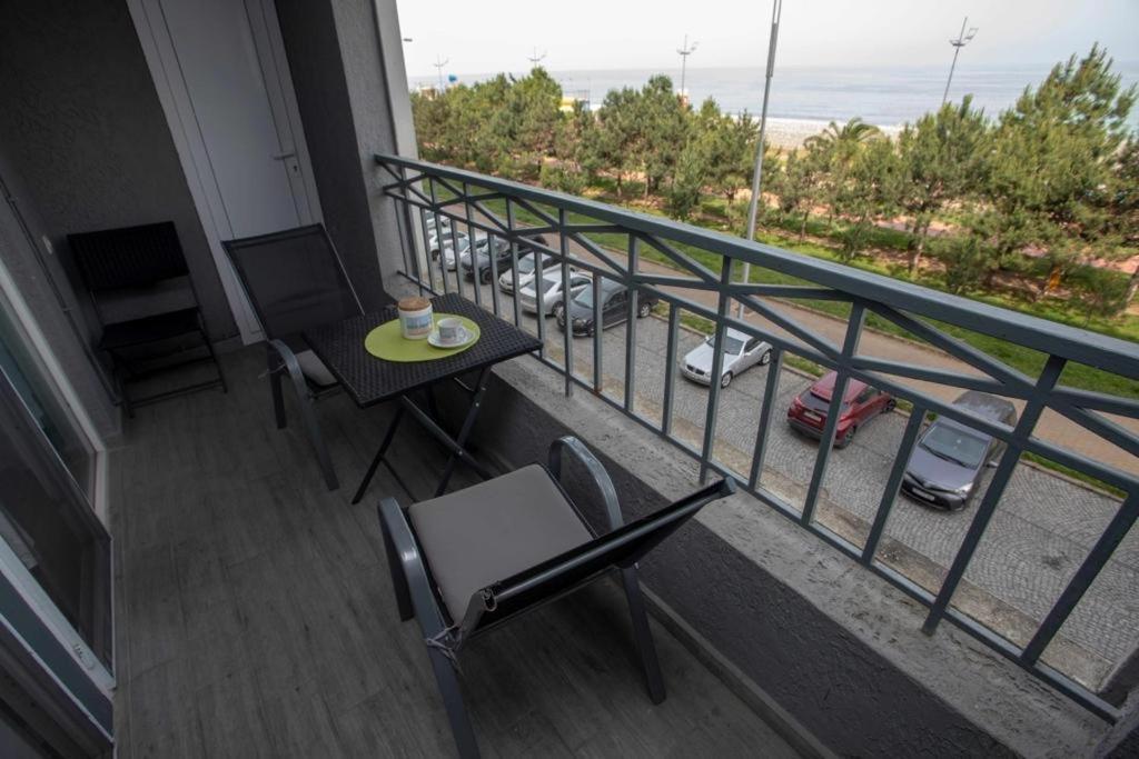 Apartamento Amazing Magnolia Batumi Exterior foto