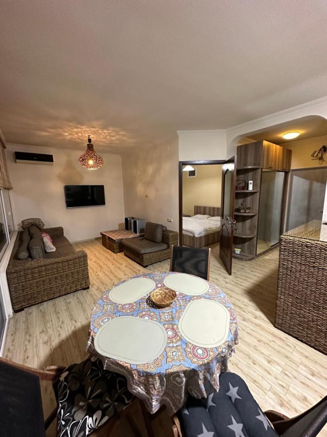 Apartamento Amazing Magnolia Batumi Exterior foto